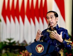 Presiden Beberkan Tiga Strategi Besar Ekonomi pada Para Ekonom